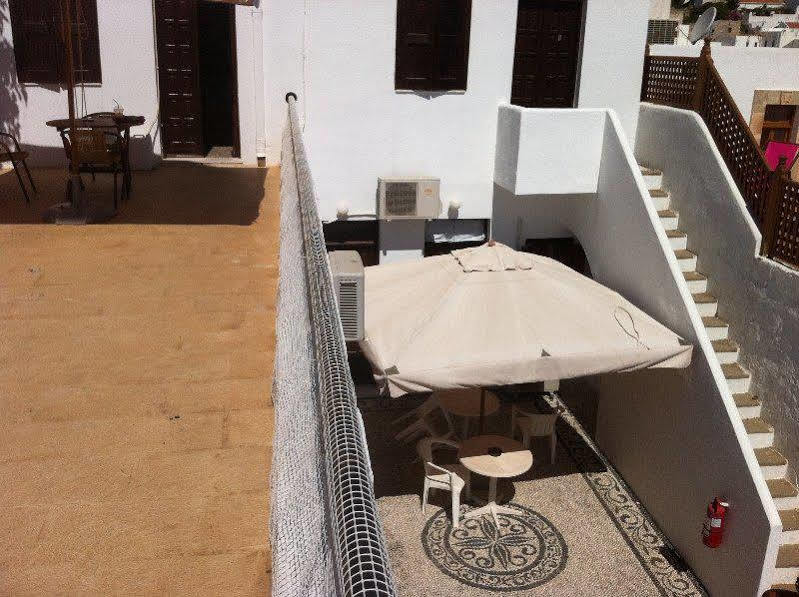 Sarris Studios & Apartments Lindos  Extérieur photo